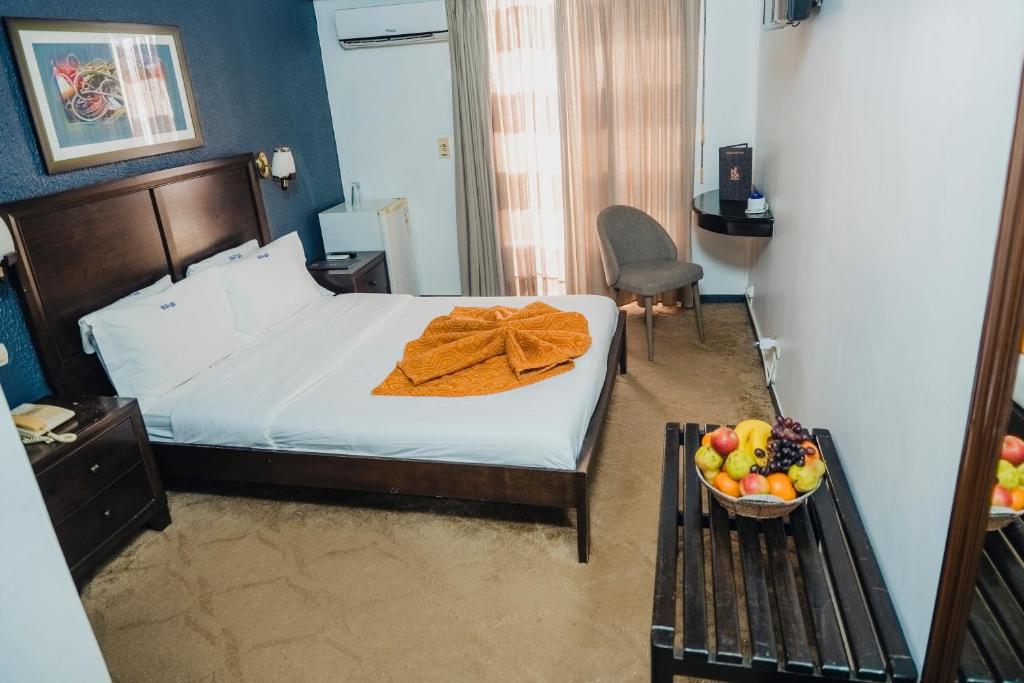 HOTEL NINA