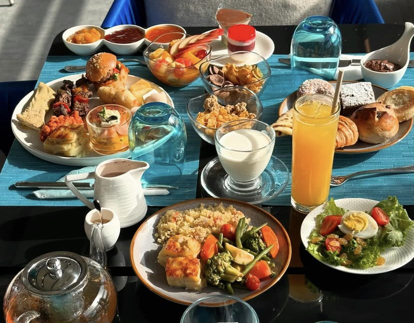 LE PELICAN RESTAURANT