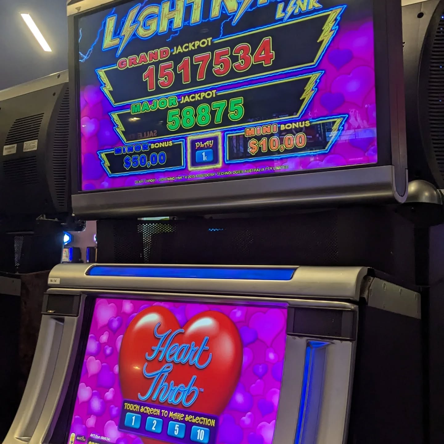 Casino Plaza DAKAR: JEUX ET LOISIR
