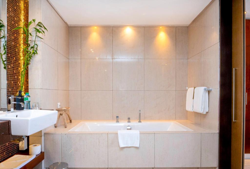 Noom Hotel Dakar Sea Plaza