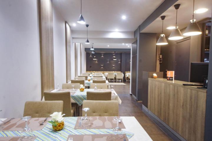 HOTEL NINA