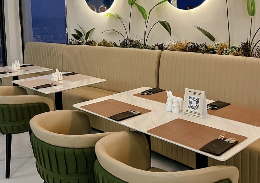 ELENA CAFE DAKAR
