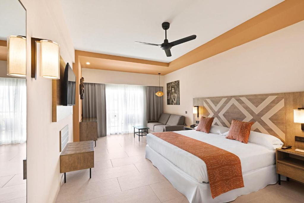 Hotel Riu Baobab